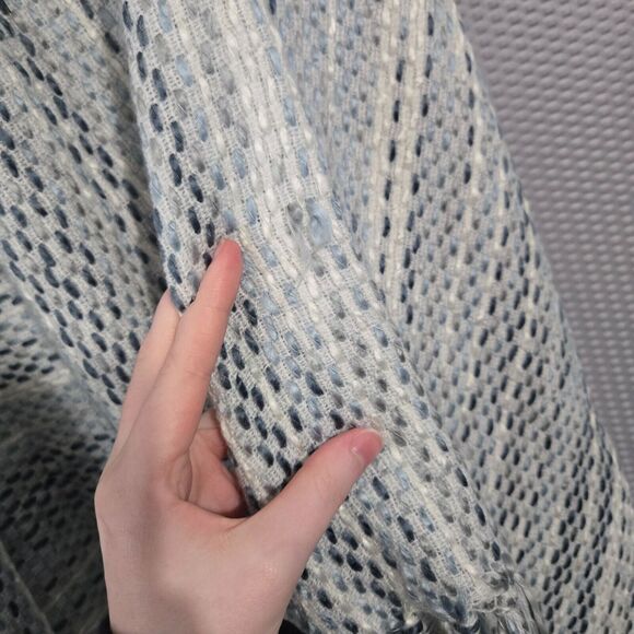 Vince Camuto Womens Woven Blue & White Striped Fringe Poncho Shawl Wrap Size OS - Picture 4 of 5